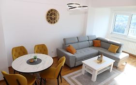 Apartment Cecovic - Mellain