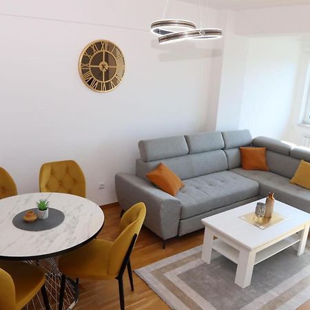 Apartment Cecovic - Mellain Tuzla Exterior foto