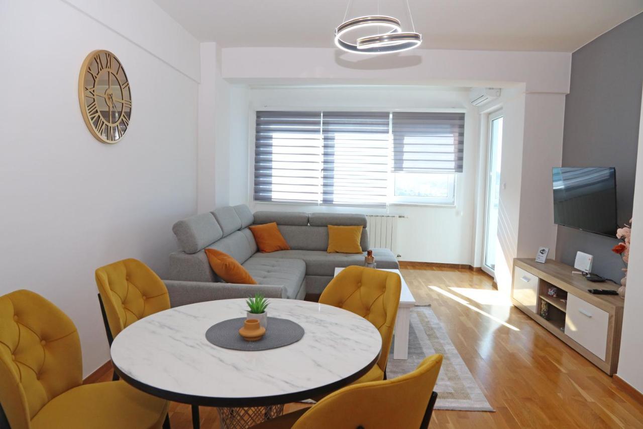 Apartment Cecovic - Mellain Tuzla Exterior foto